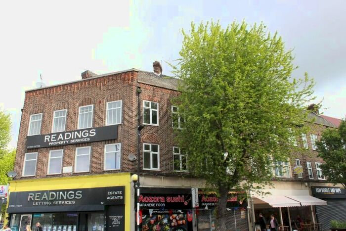 4 Bedroom Flat To Rent In Elm Park Avenue, Elm Park, Essex, RM12