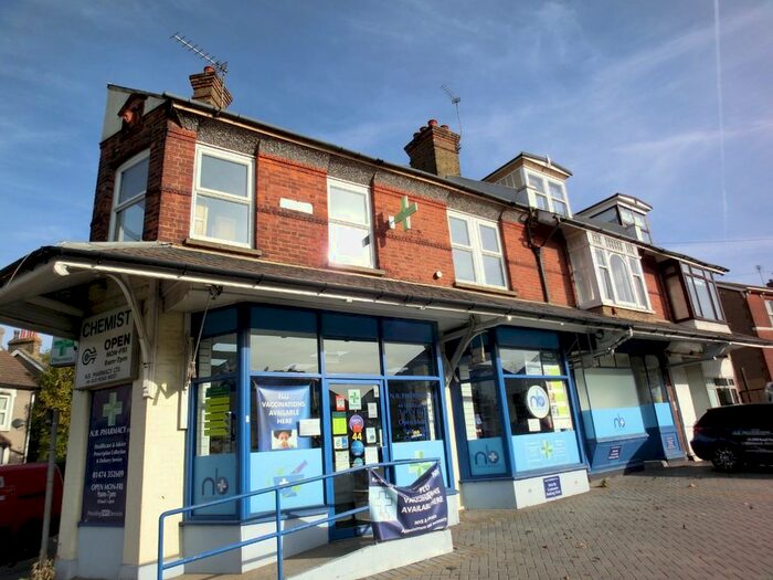 3 Bedroom Flat To Rent In Old Road West, Gravesend, Kent, DA11