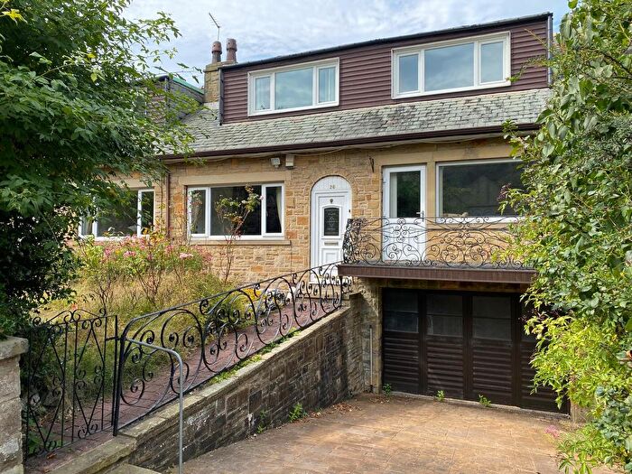 5 Bedroom Detached House To Rent In The Avenue, Bradford, BD14