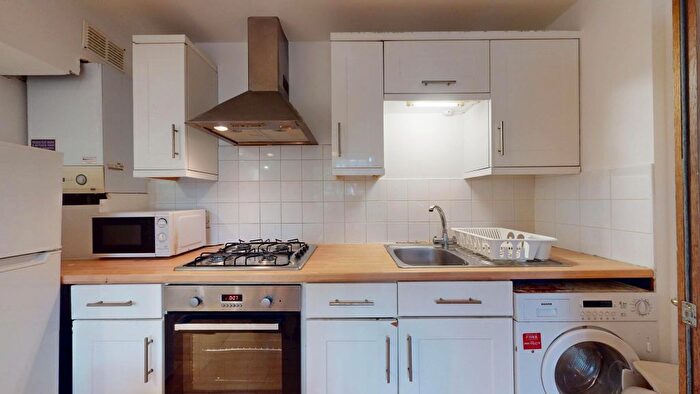 1 Bedroom Flat To Rent In Laugan Walk, London, SE17