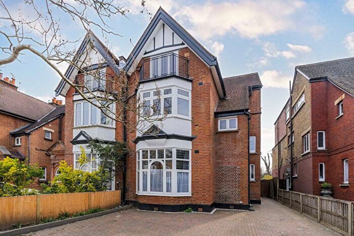 1 Bedroom Flat To Rent In Hampton Road, Twickenham, TW2