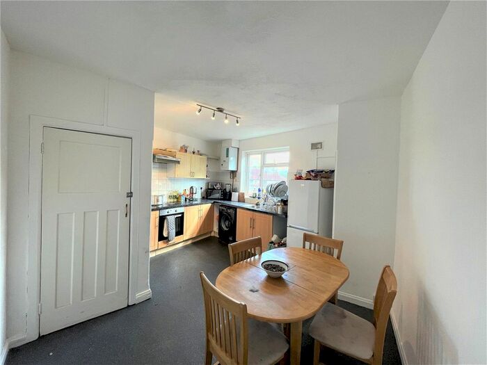 2 Bedroom Flat To Rent In Church Road, Ashford, Surrey, TW15