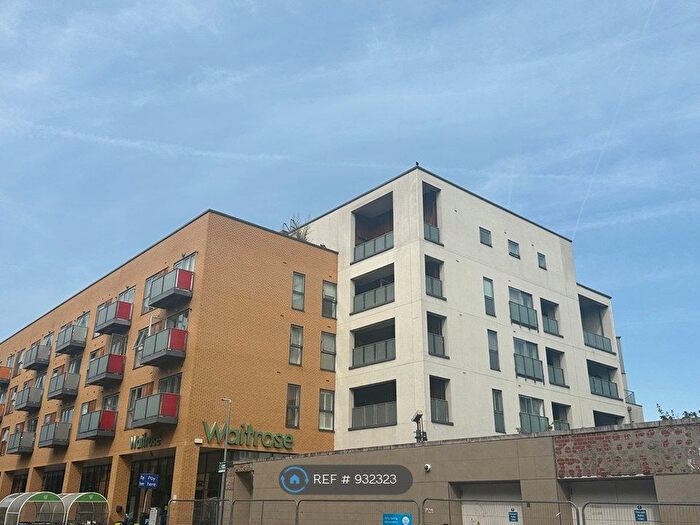 2 Bedroom Flat To Rent In Spitfire House, London, SW20