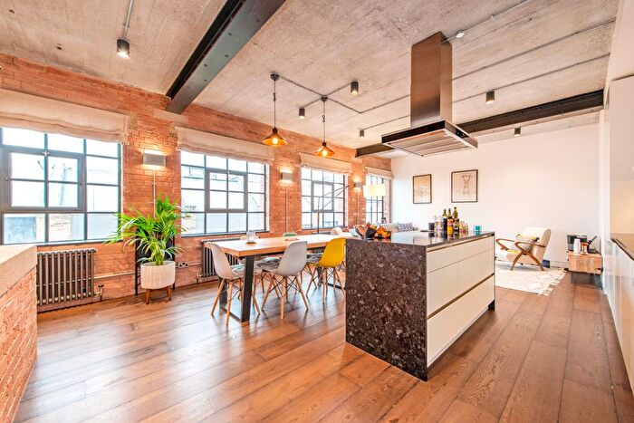 2 Bedroom Flat To Rent In Jeffreys Place, London, NW1