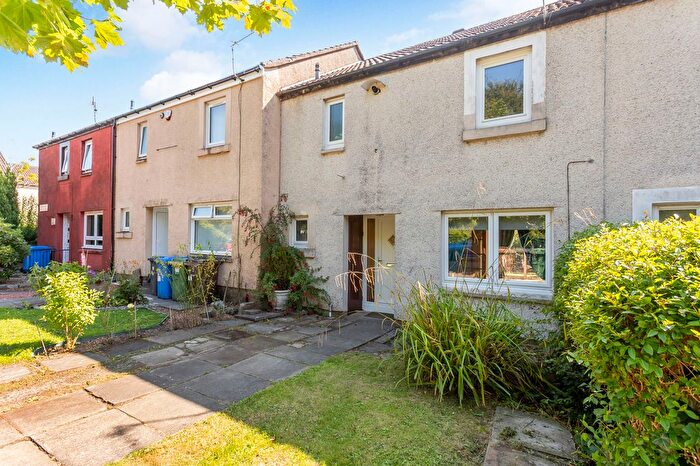 3 Bedroom Terraced House For Sale In Eagle Brae, Livingston, EH54