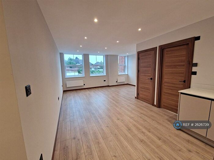 Studio To Rent In Bridge Street, Leatherhead, KT22