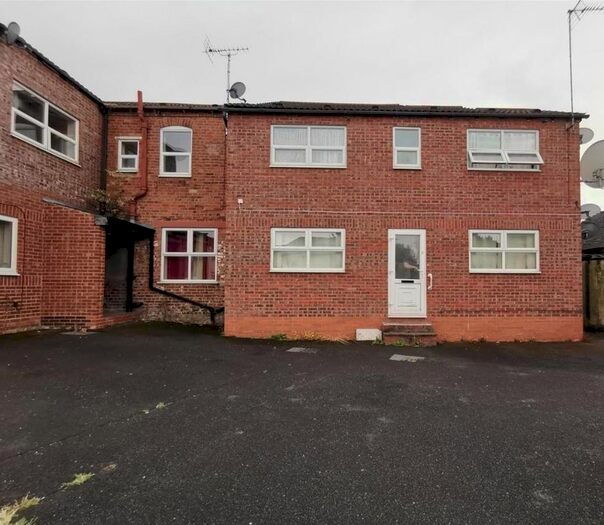 1 Bedroom Flat To Rent In Stourbridge Road, Kidderminster, DY10