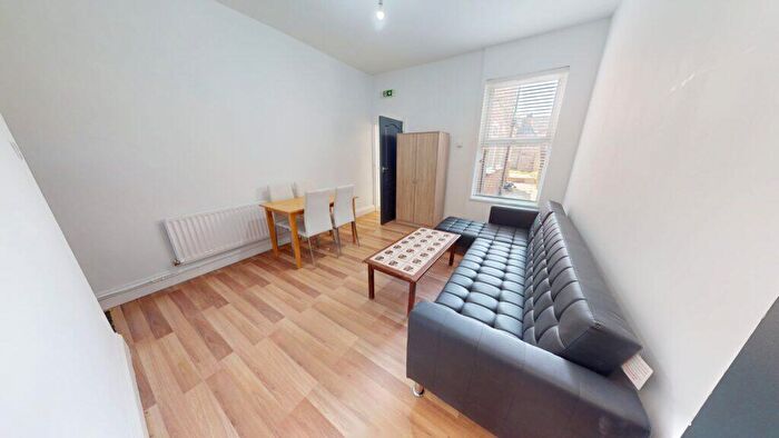 4 Bedroom House To Rent In Teignmouth Road, Selly Oak, Birmingham, B29