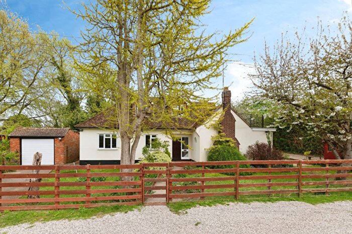 4 Bedroom Detached House For Sale In Little Wakering Hall Lane, Great Wakering, Southend-On-Sea, Essex, SS3