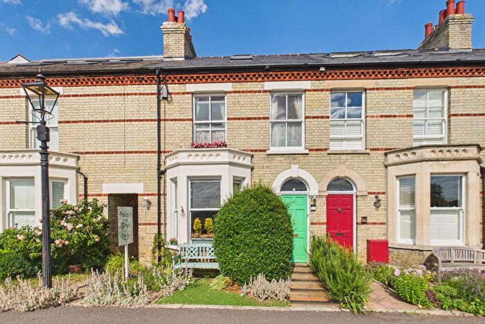 3 Bedroom Terraced House For Sale In South Green Road, Cambridge, Cambridgeshire, CB3