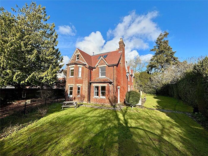 4 Bedroom Detached House For Sale In Victoria Road, Fordingbridge, Hampshire, SP6