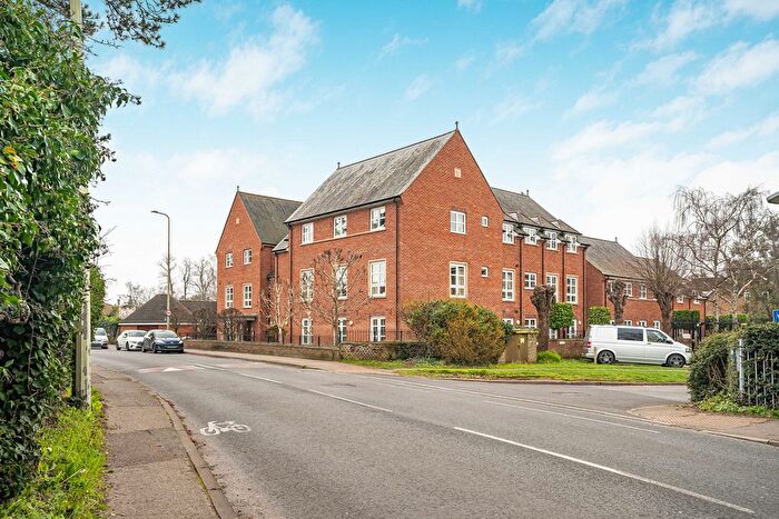 2 Bedroom Flat For Sale In Wootton Road, Abingdon, OX14