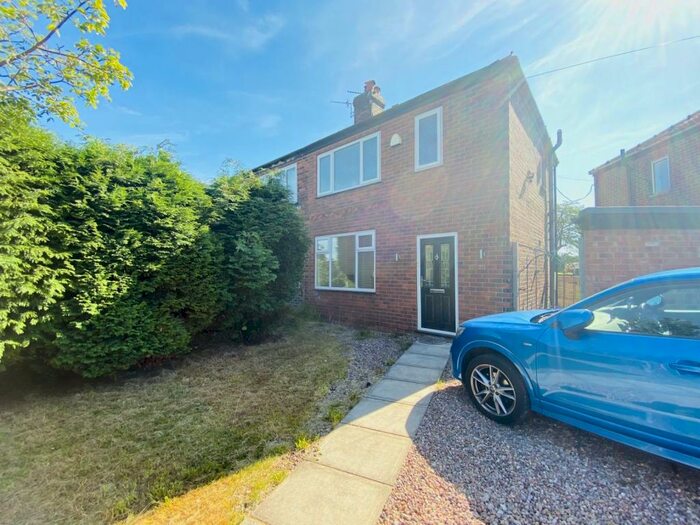 2 Bedroom Semi-Detached House To Rent In Dumbarton Road, Reddish, Stockport, SK5