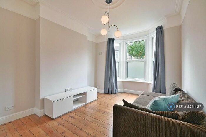 1 Bedroom Flat To Rent In Churchill Road, London, NW2