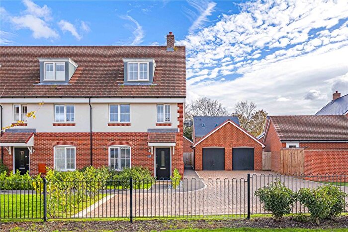 4 Bedroom End Terrace House For Sale In Hedgehog Way, Berkhamsted, Hertfordshire, HP4
