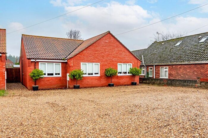 4 Bedroom Detached Bungalow For Sale In Park Road, Spixworth, NR10