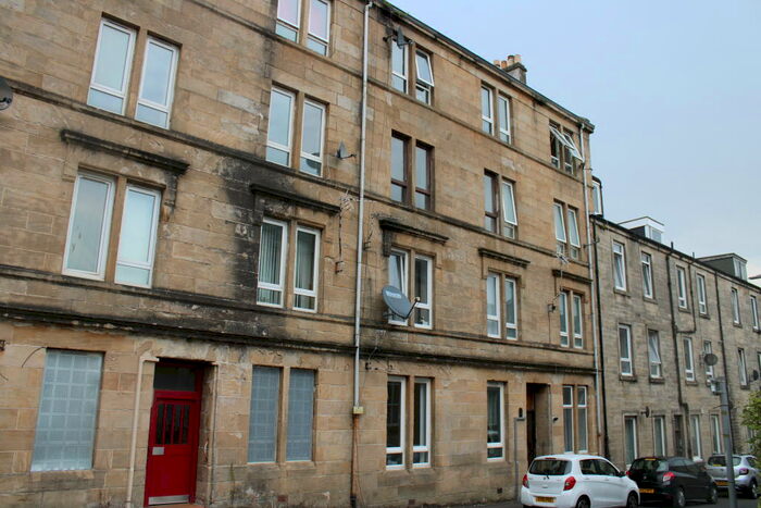 1 Bedroom Flat To Rent In Sandholes Street, Paisley, PA1