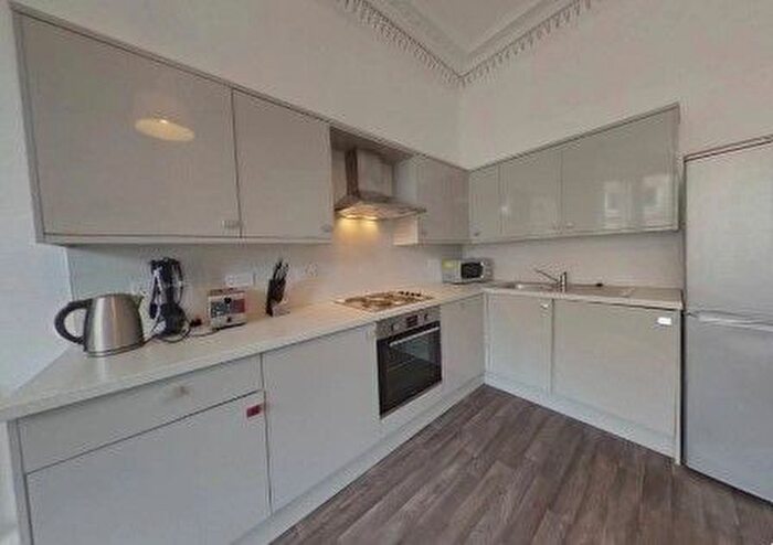 4 Bedroom Flat To Rent In East Preston Street, Newington, Edinburgh, EH8