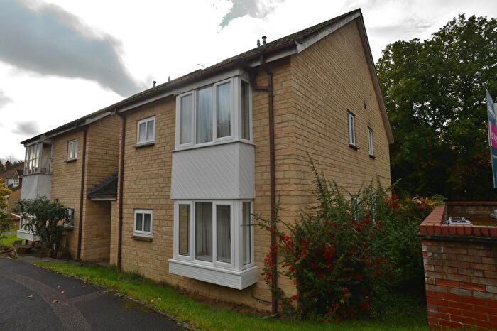 1 Bedroom Apartment To Rent In Eton Close, Witney, OX28