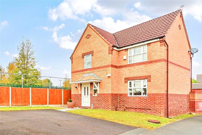 3 Bedroom Detached House For Sale In Sandpiper Drive, Stockport, Greater Manchester, SK3