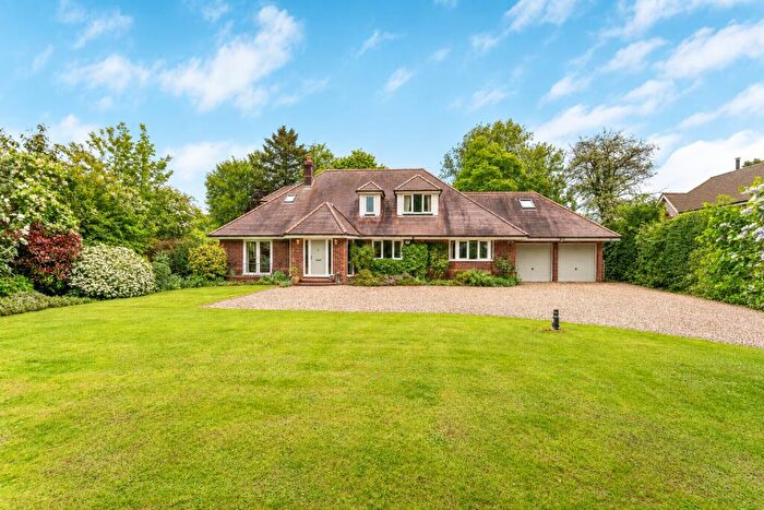 5 Bedroom Detached House For Sale In Roe Downs Road, Medstead, Alton, Hampshire, GU34