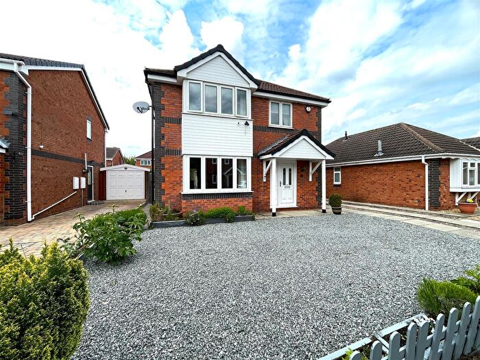 4 Bedroom Detached House For Sale In Maple Tree Avenue, Barlby, Selby, YO8