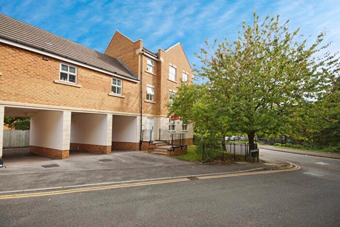 2 Bedroom Flat For Sale In Jellicoe Avenue, Stoke Park, Bristol, BS16