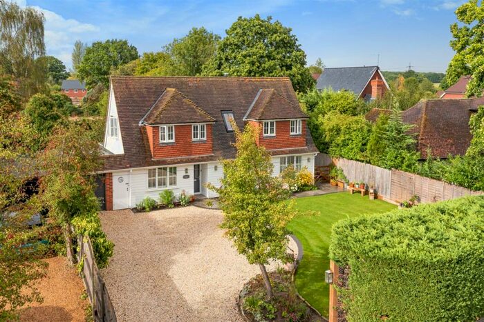 4 Bedroom Detached House To Rent In Newpound Lane, Wisborough Green, Billingshurst, RH14