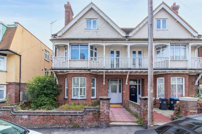 2 Bedroom Flat To Rent In Surrey Road, Margate, CT9