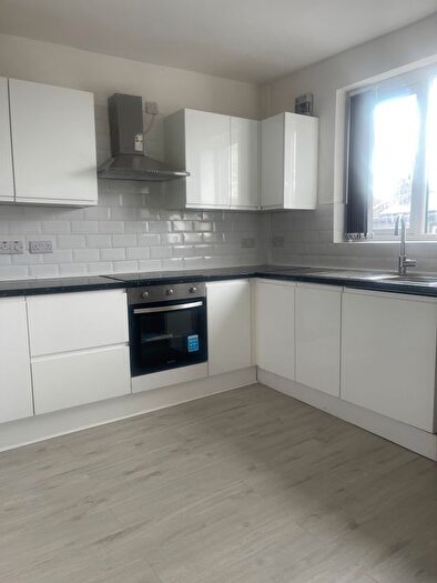 1 Bedroom Flat To Rent In High Street, Bradford, BD6