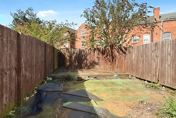 2 Bedroom Semi-Detached House For Sale In Montpelier Road, Dunkirk, NG7