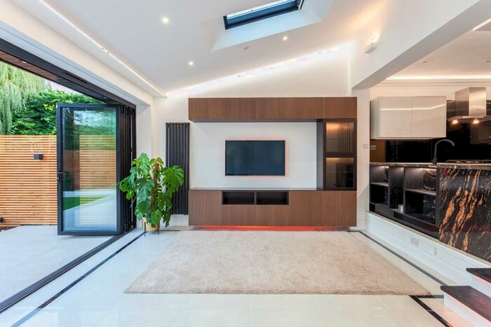 4 Bedroom Property To Rent In Clayhall Avenue, Clayhall, IG5