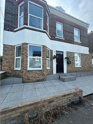 2 Bedroom Flat To Rent In Southwood Road, Ramsgate, CT11