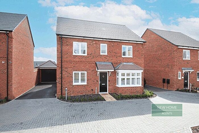 4 Bedroom Detached House For Sale In Martingale Street Wellingborough, NN8