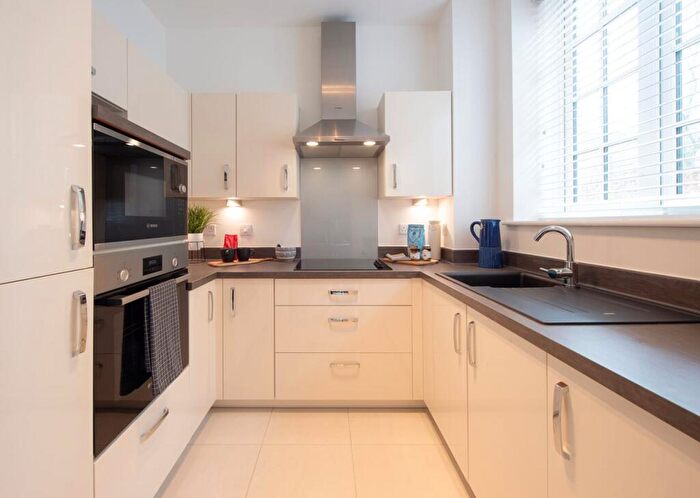 1 Bedroom Retirement Property To Rent In Holland Road, Sutton Coldfield, West Midlands, B72