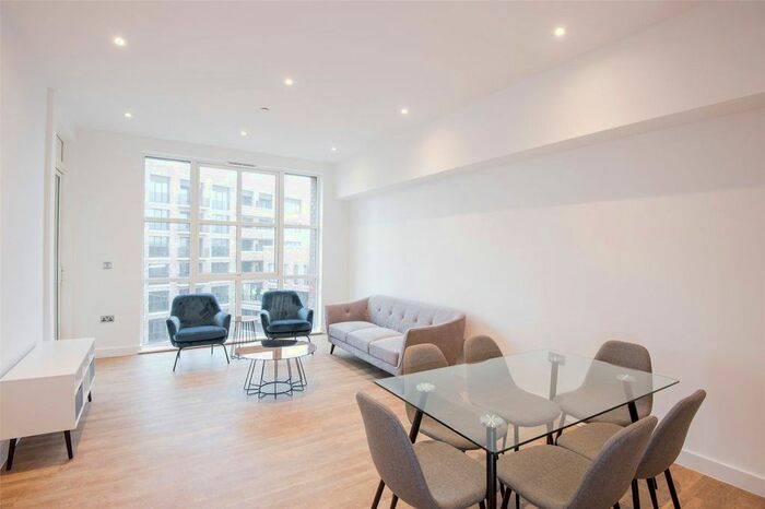 3 Bedroom Flat To Rent In Maritime Street, London, SE16