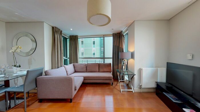 3 Bedroom Flat To Rent In Merchant Square East, London, W2