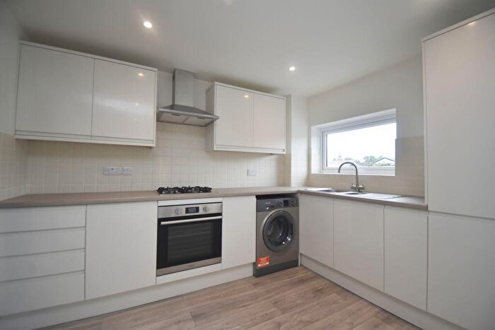 3 Bedroom Terraced House To Rent In Meon Road, Oakley Basingstoke, RG23