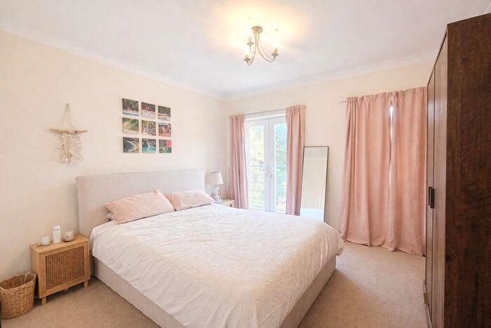 1 Bedroom Flat To Rent In Westwood Road, Portswood, Southampton, SO17