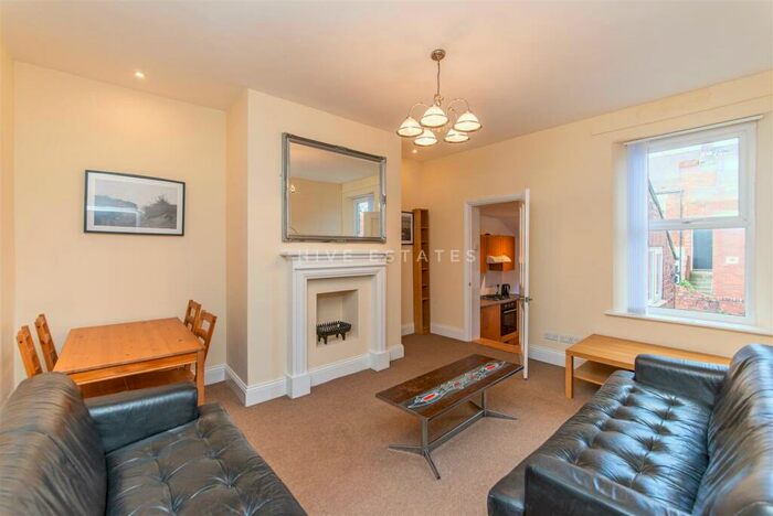 3 Bedroom Maisonette To Rent In Dinsdale Road, Sandyford, Newcastle Upon Tyne, NE2
