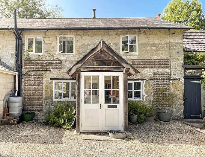 3 Bedroom Cottage To Rent In High Street, Fovant, Salisbury, SP3
