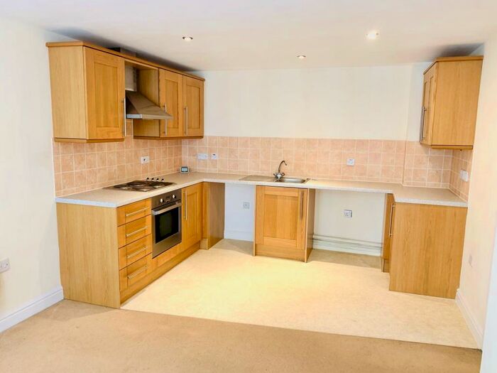 2 Bedroom Apartment To Rent In Friars Mews, Lincoln, LN2
