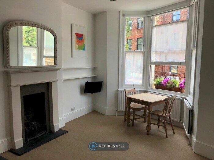 1 Bedroom Flat To Rent In Bolingbroke Road, London, W14