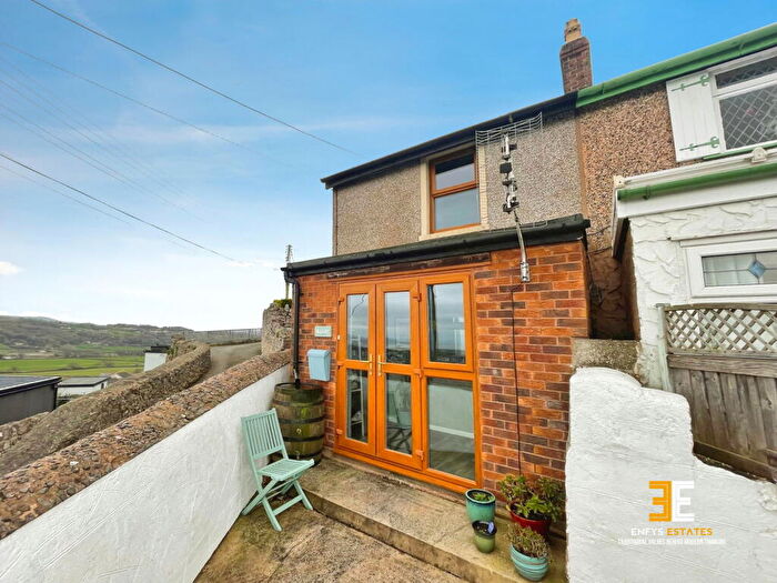 2 Bedroom Semi Detached House For Sale In Bryn Gwynt Lane, Penrhynside, LL30