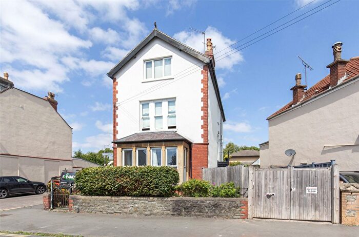 3 Bedroom Maisonette For Sale In Howard Road, Westbury Park, Bristol, BS6