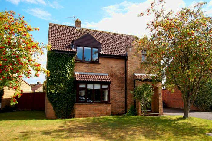 4 Bedroom Detached House For Sale In Morley Drive, West Ayton, Scarborough, YO13