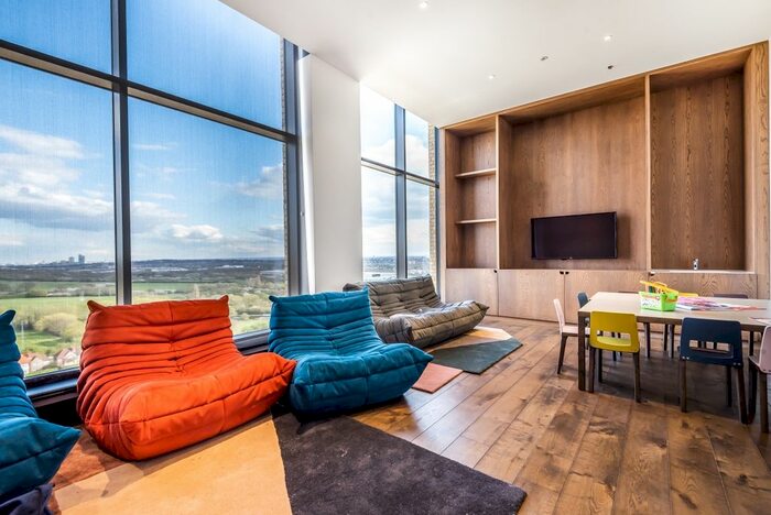 Studio To Rent In Grenan Square, Greenford, UB6