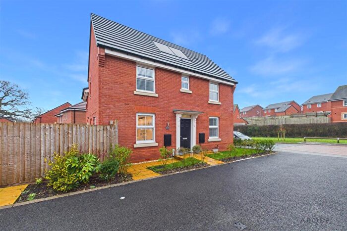 3 Bedroom Semi Detached House For Sale In Dowling Road, Uttoxeter, Staffordshire, ST14