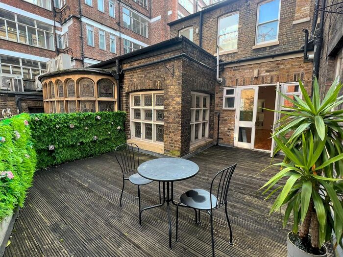 1 Bedroom Flat To Rent In Hand Court, London, WC1V