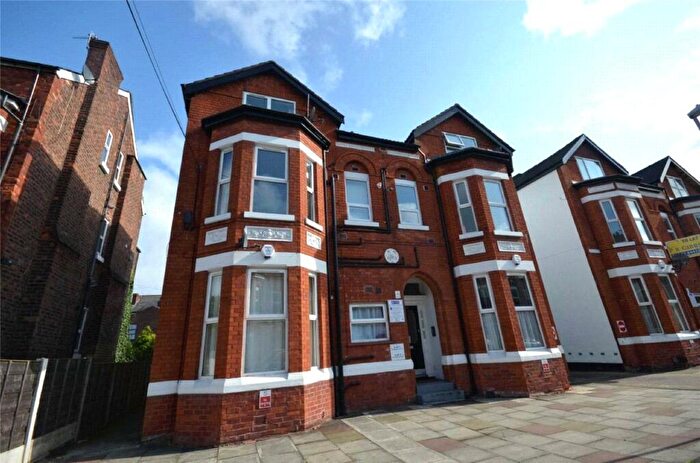 2 Bedroom Apartment To Rent In - Central Road, Didsbury, Greater Manchester, M20